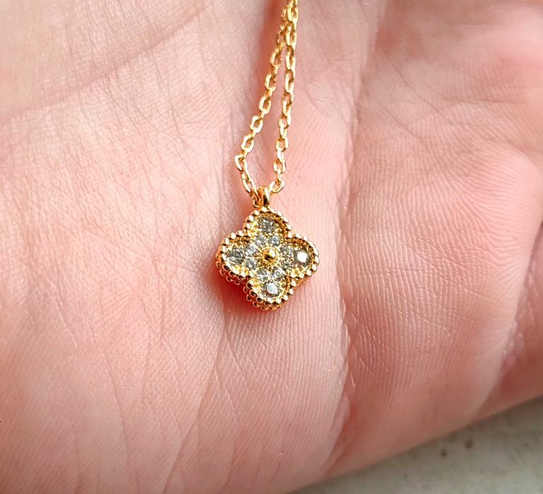 Златно колие с малка детелина - Van Cleef & Arpels VCA Sweet Alhambra