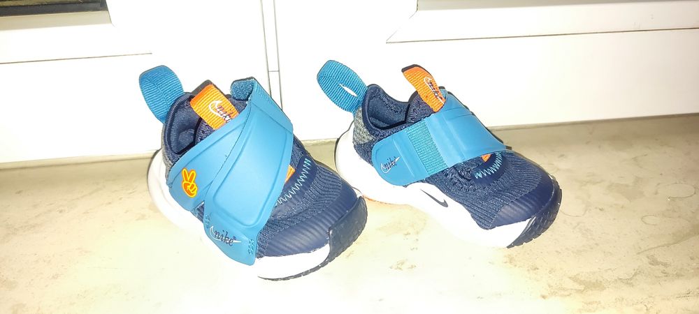 Nike us2c бебешки маратонки