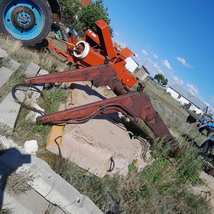 Продаю трактор МТЗ-80 с куном