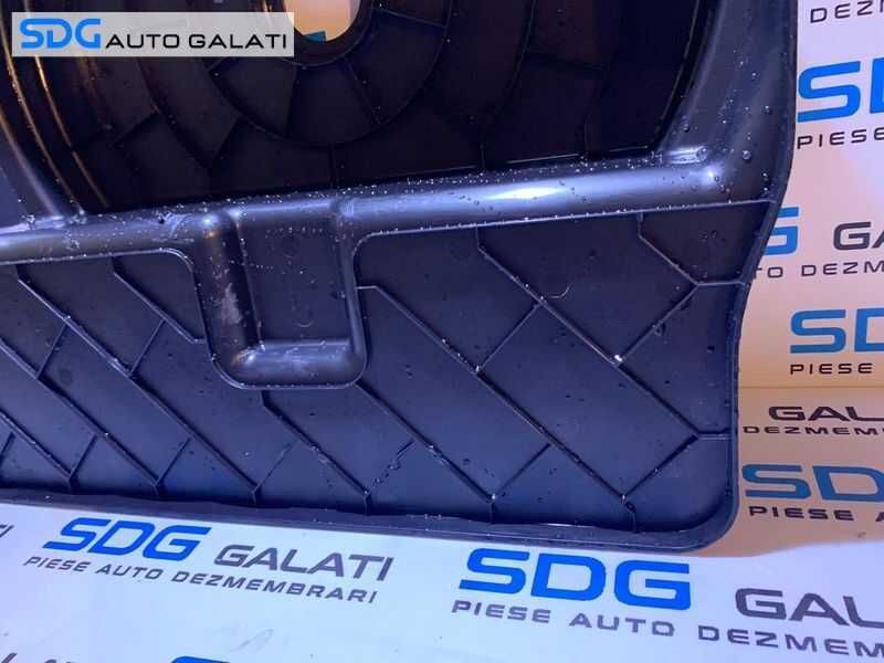 Capac Baterie Acumulator Roata Rezerva Portbagaj Audi A5 Coupe 2008 - 2011 Cod 8T0012116A