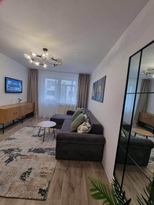 Vand apartament complet mobilat zona Energiei