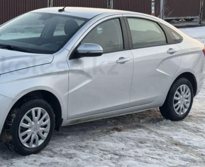 Оригинал колпак на весту 3шт