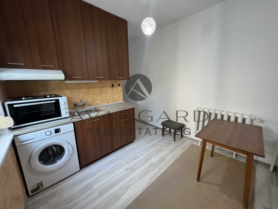 Продава се Двустаен апартамент в Пловдив, Тракия - 58 кв.м за 1847 €/кв.м - Снимка #2