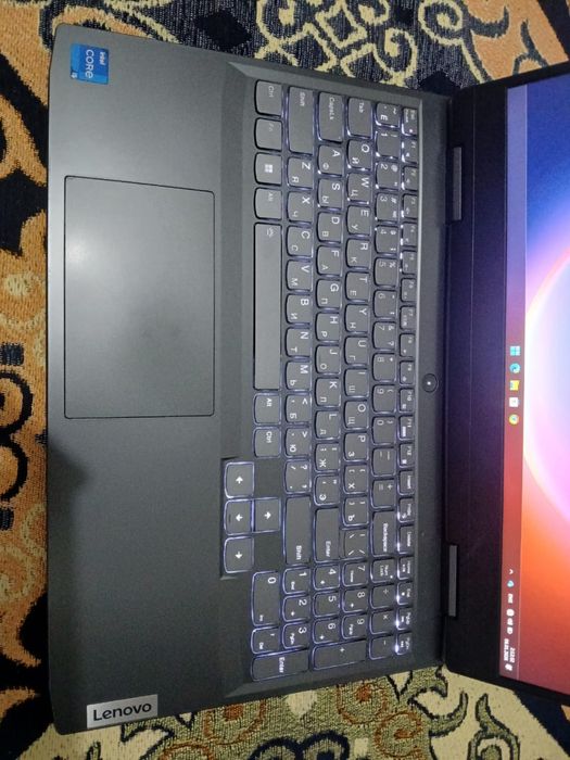 Ноутбук в иделе продаю