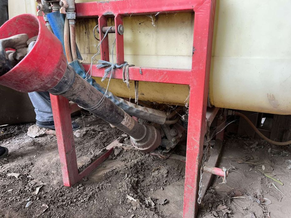 Продавам щангова пръскачка