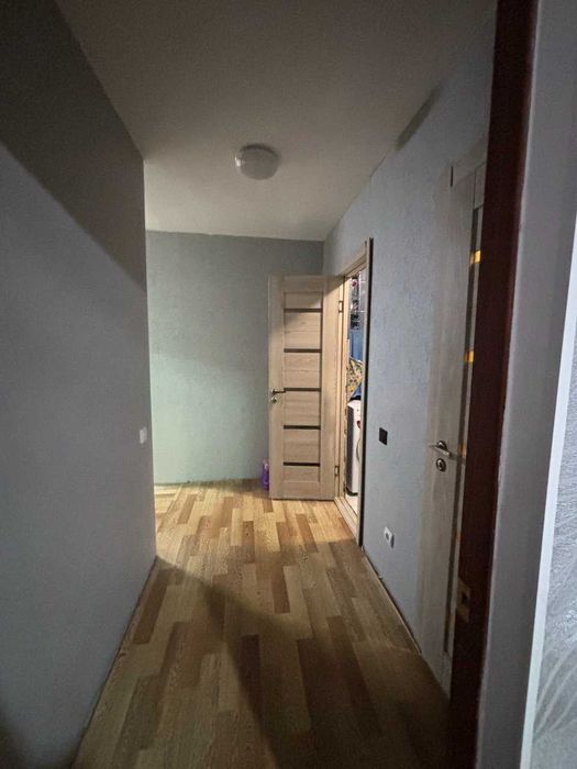 Продается 2 комнатная квартира  в КЖБИ в новом доме