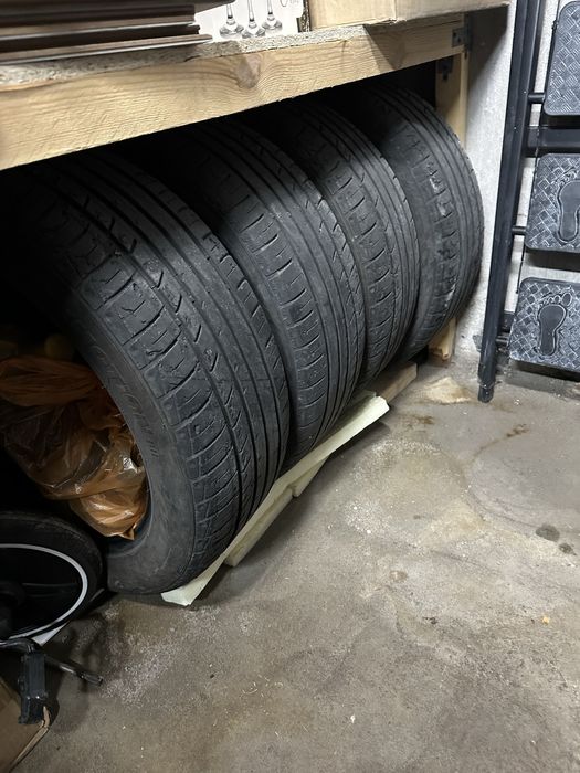 продам Шины 215/55ZR17