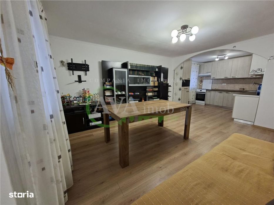 Casa P , 3 camere , 98 mp, teren 480 mp, zona  Letea Veche