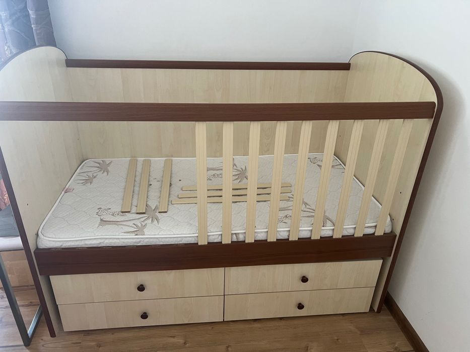 Бебешко легло с люлеещ механизъм 70/140