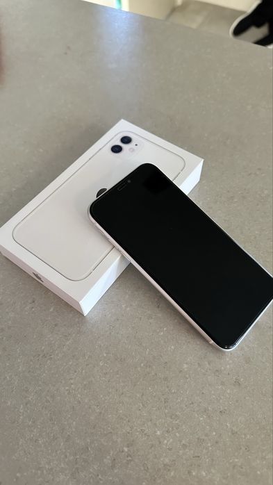 Продам iPhone 11