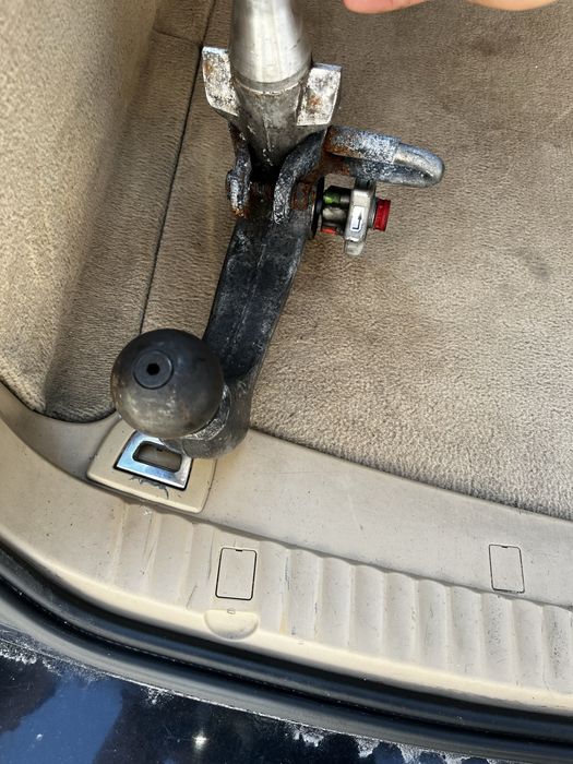 Теглич за е61 комплект