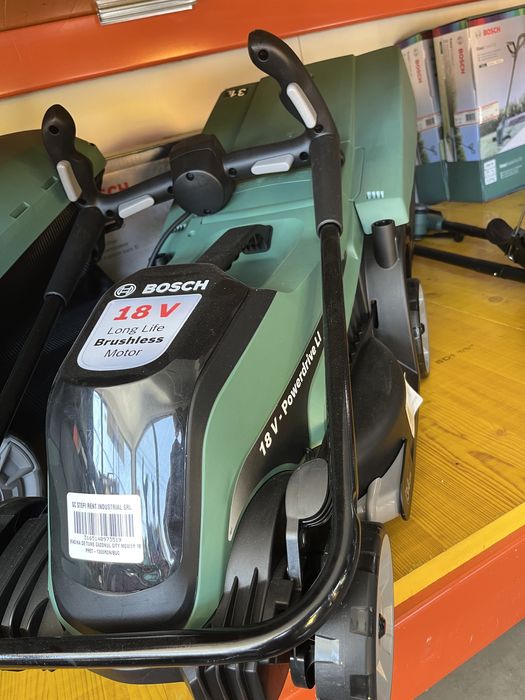 Mașina de tuns gazonul BOSCH  18V