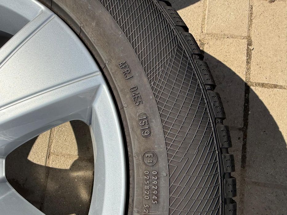 Anvelope 235 60 17 Continental ca Noi