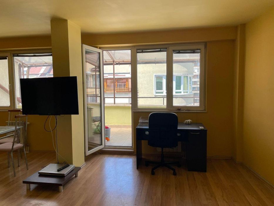 Дава се под наем Двустаен апартамент в София, Хладилника - 75 кв.м за 697.17 € - Снимка #3