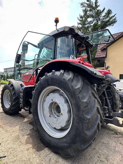 Tractor Massey Ferguson