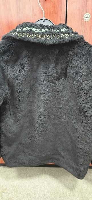 Haina, jacheta neagra de dama cu broderie traditionala, nr. 36