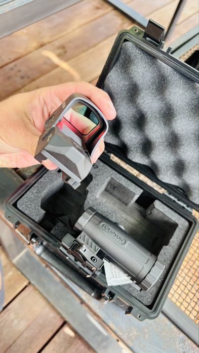 Holosun HS510C + увеличител HM3X – чисто нов  Чисто нов комплект Holosun HS510C с увеличител HM3X. Не е слаган и не е използван.