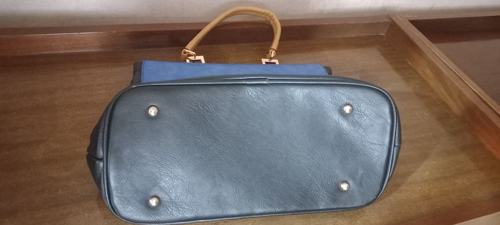 Дамска кожена чанта