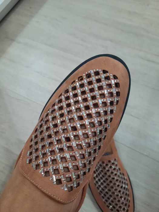 Весенняя женская обувь