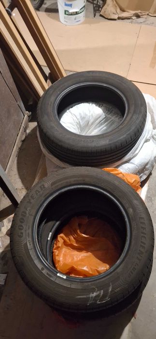 4 броя летни гуми Goodyear EfficientGrip Performance 205/60/16