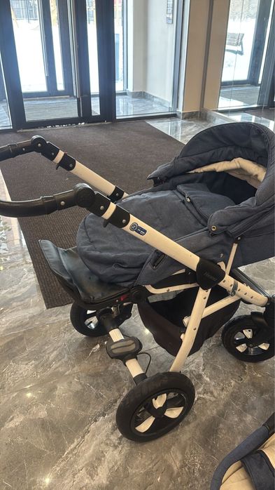 Продаю детскую коляску