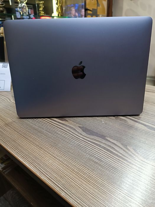 Лаптоп Apple MacBook Pro 2017