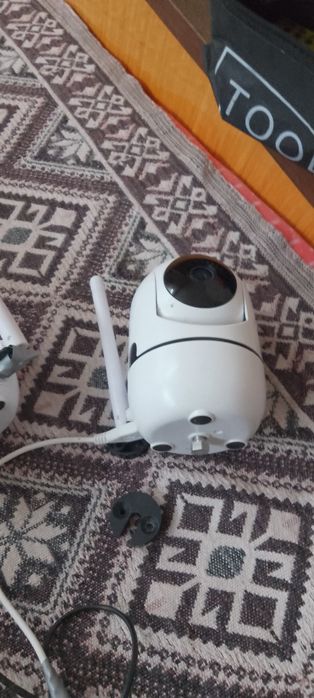 Видеонаблюдение wifi камери 3 броя