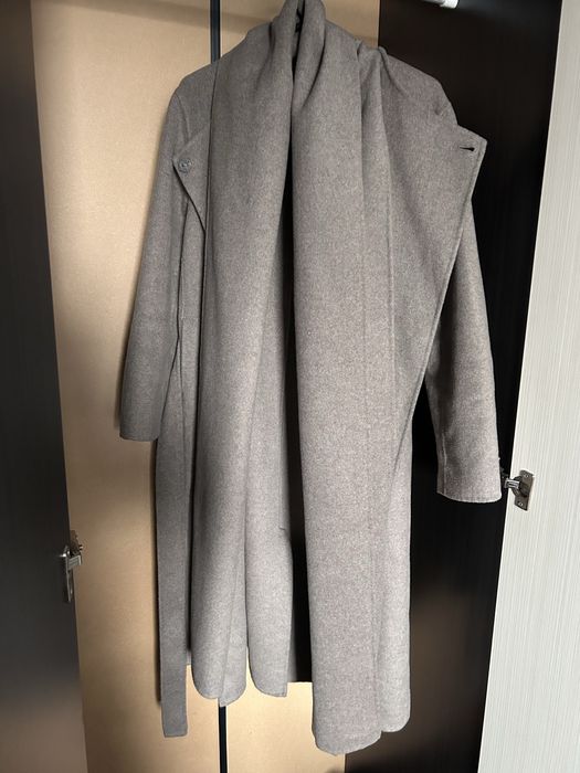 GAP уникално палто с вграден сваляем шал