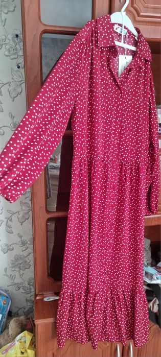 Продам платье с этикеткой