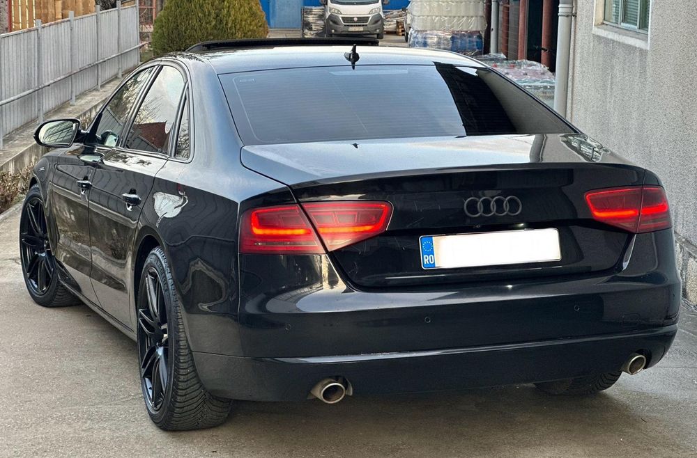 Audi A8// Quattro//2012