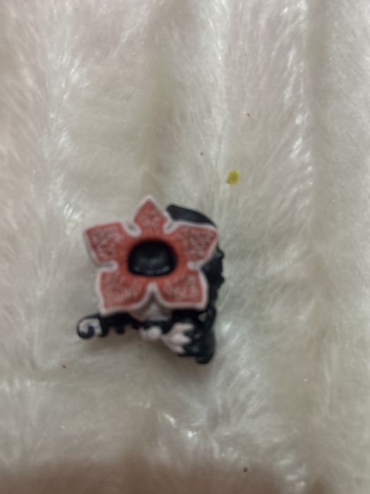 игрушки очень страные дела