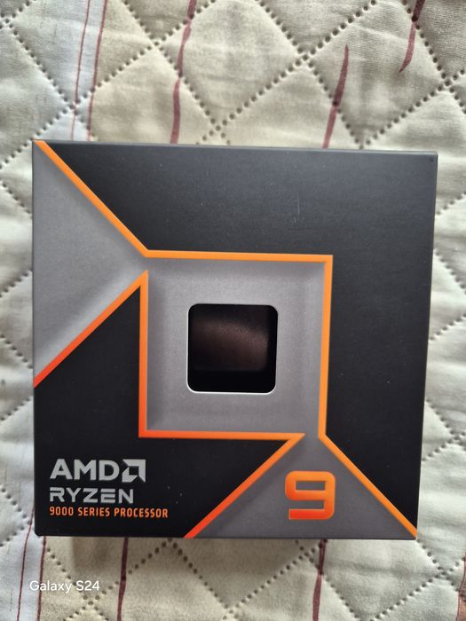 МОЩЕН Компютър С Ryzen 9 , RTX 5070