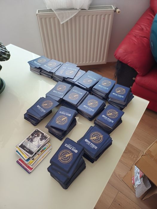 500 cărți one piece