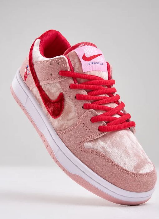 Кроссовки новые в отличном качестве