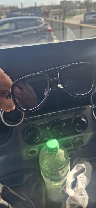 Очки гучи званити