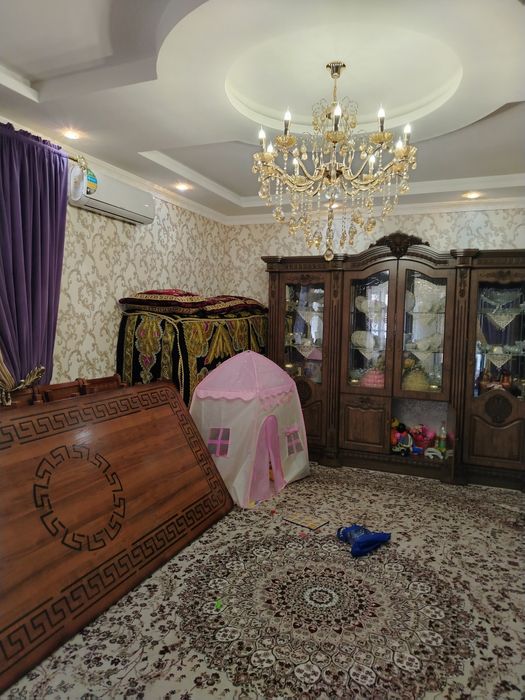 Xovli sotiladi Metro yaqin