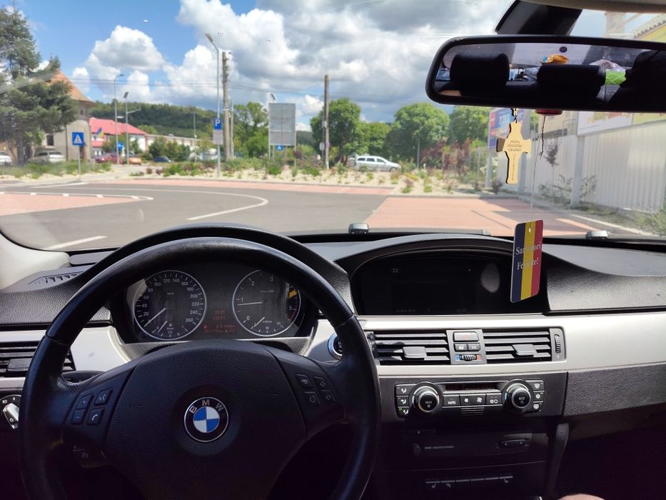 BMW e90 2.0  m47