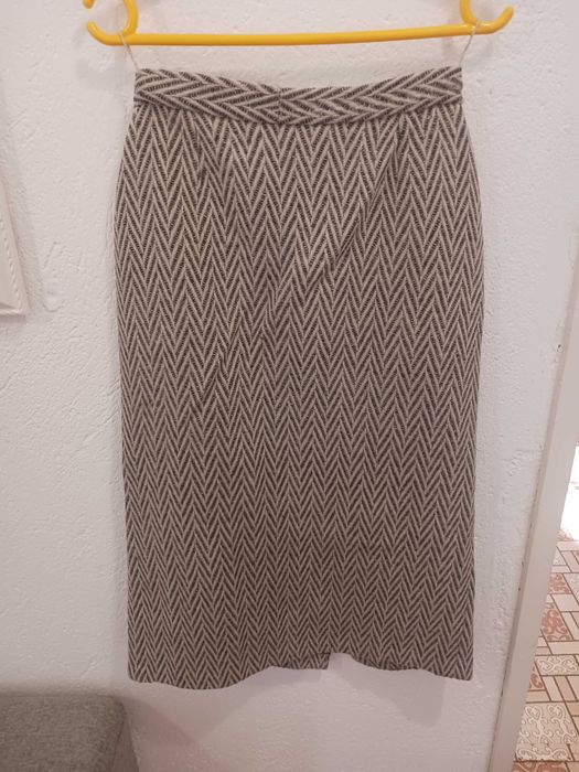 Дамски вълнени поли 4броя