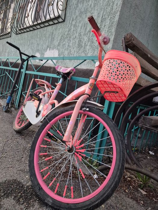 Велосипед для девочек. Возраст 5-7 лет