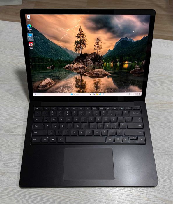 Microsoft Surface Laptop 5 Black 13.5" 2K Сенсор i7 1260U 16GB/256GB !