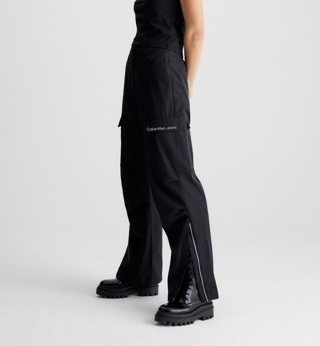 НОВ Дамски панталон Calvin Klein size S висока талия