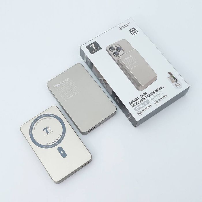 Power bank kompaktniy
