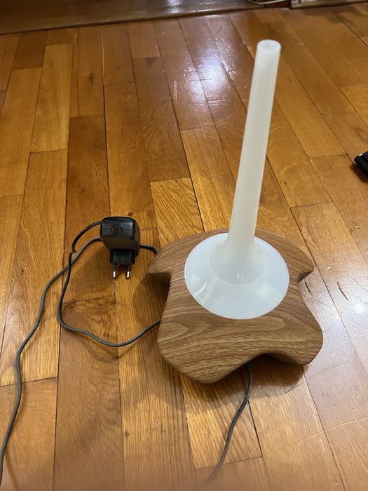 Dispenser uleiuri esentiale