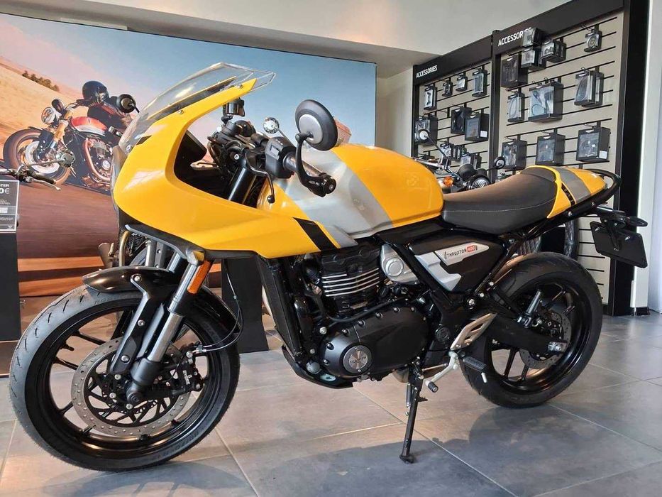Motocicleta Triumph Thruxton 400 2026 | Finantare rapida