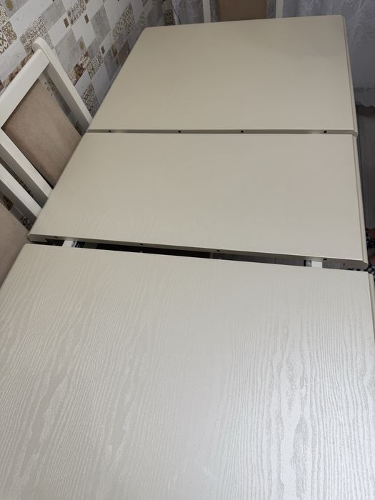 Продам стол кухонный