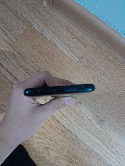 Самсунг А04е сломан экран