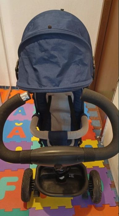 Tricicleta Kinderkraft Aveo bleumarin cu gri, cu șezut rotativ