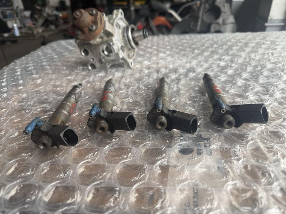 Дюзи за Mercedes E220 W213 двигател 654