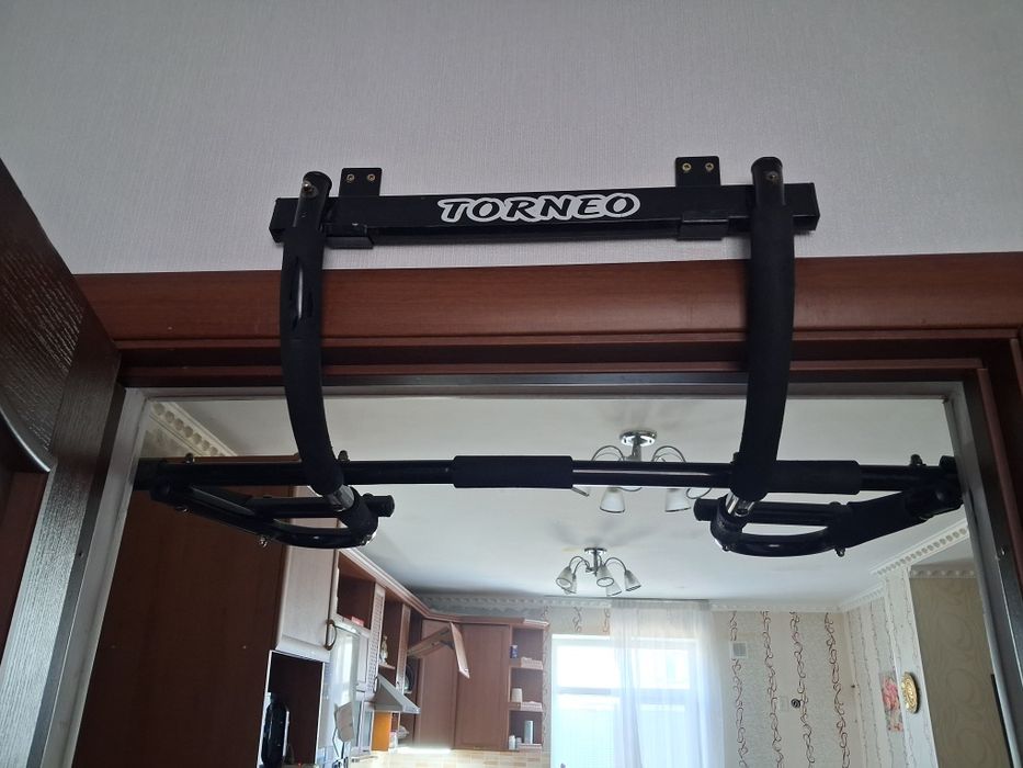 Турник на дверной проем