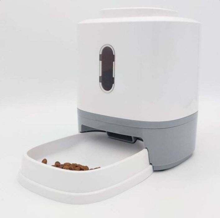 Хранилка – диспенсър с бутон